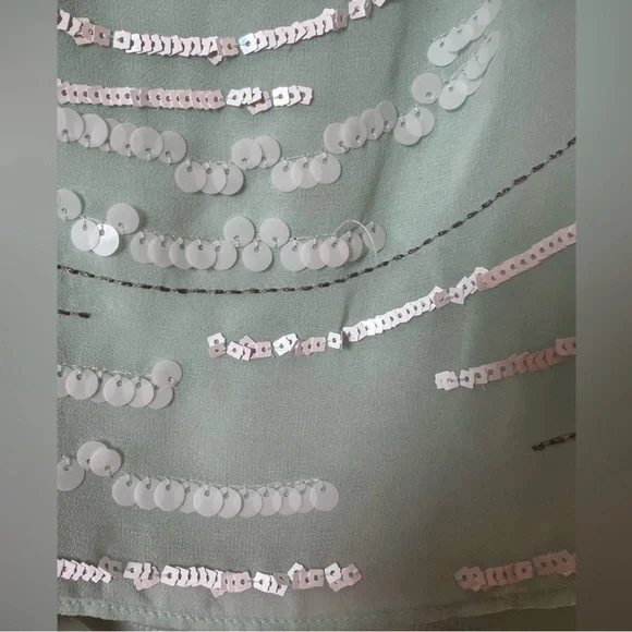 Green Sequin Sleeveless Blouse - Express - Sz Small - Picture 3 of 9